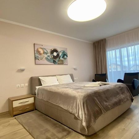 This Is Us Apartments Орадя Экстерьер фото